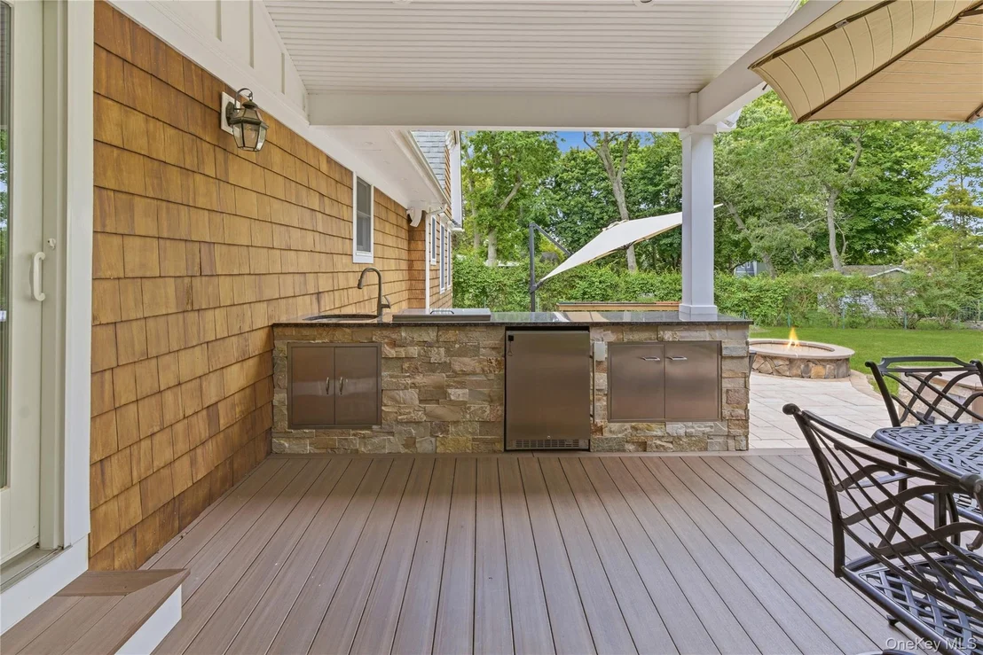 Photo of 345 Bartley Road