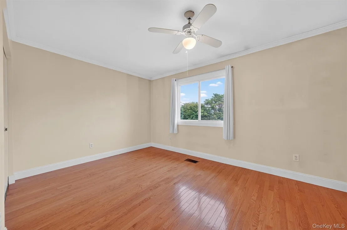 Photo of 27 Waterview Estate