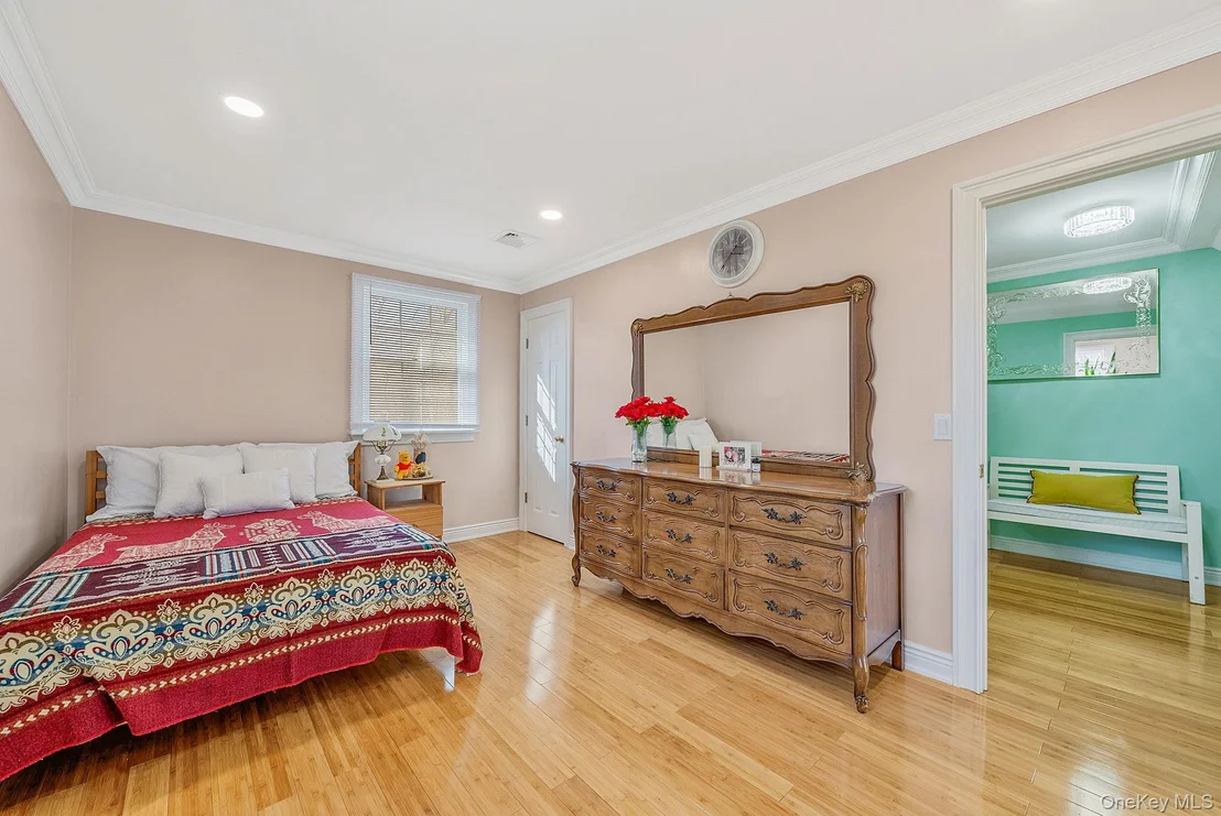 Photo of 20 Howe Road