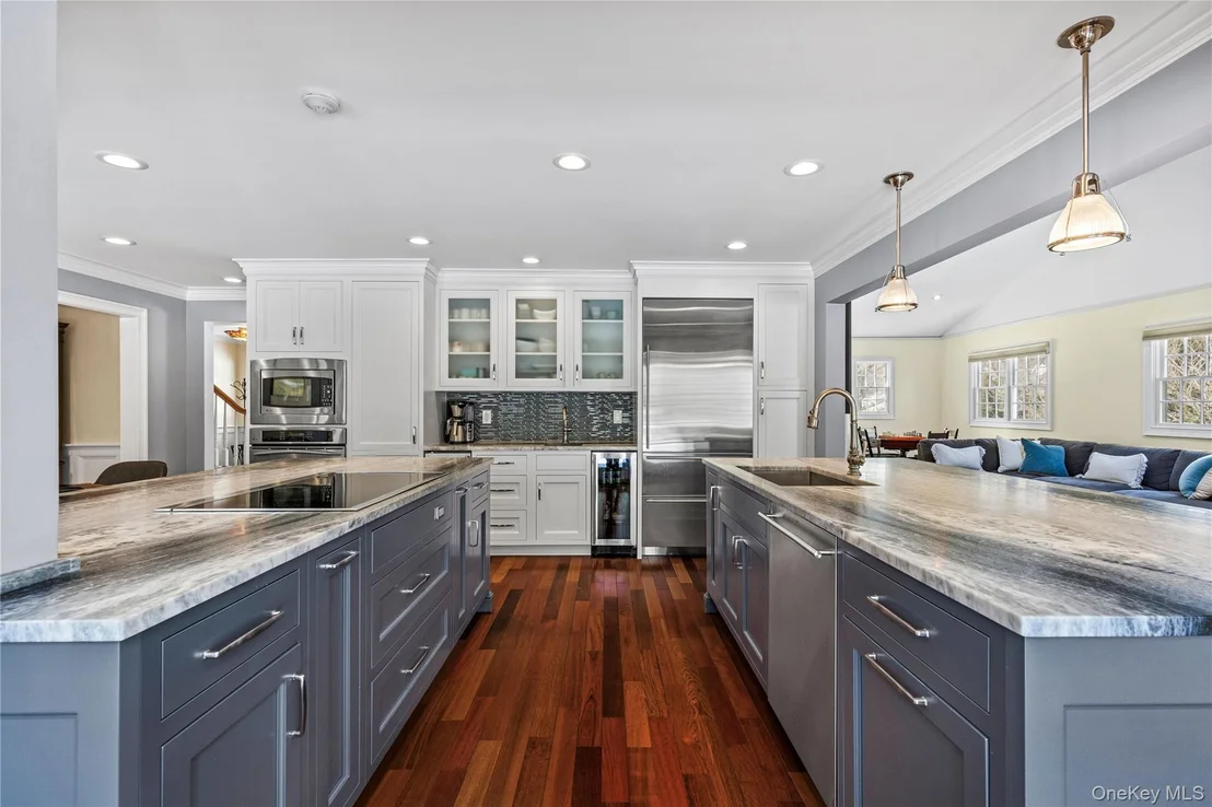 Photo of 69 Brevoort Lane