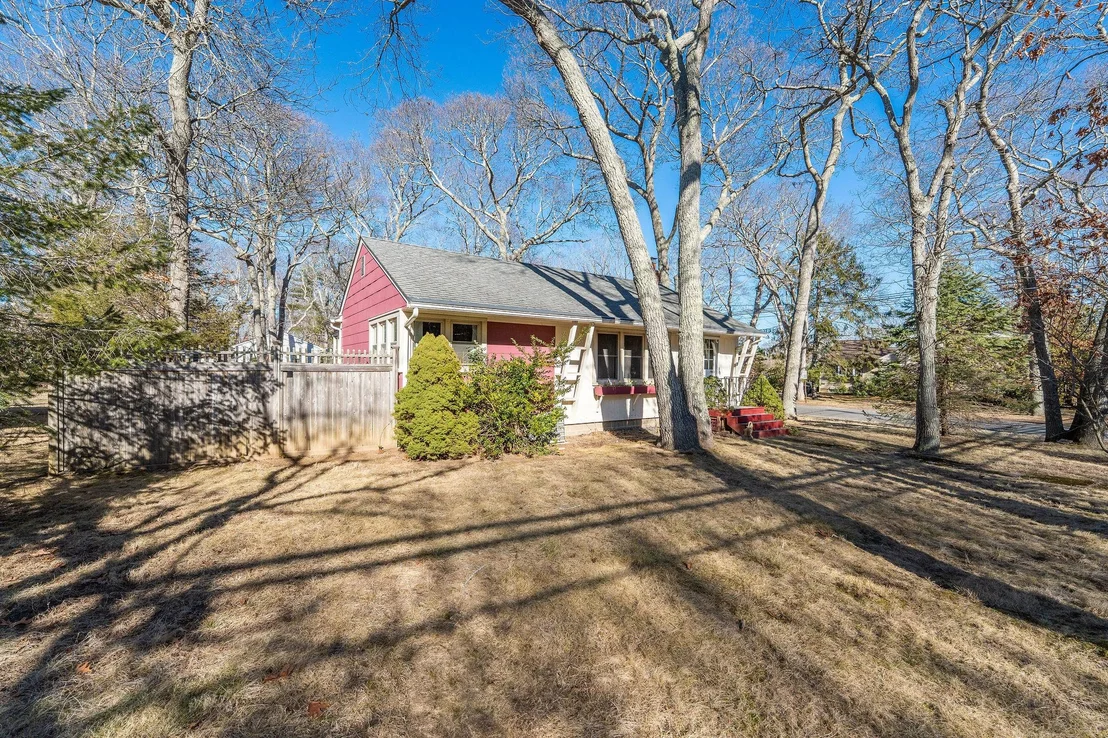 Photo of 45 Smith Drive N