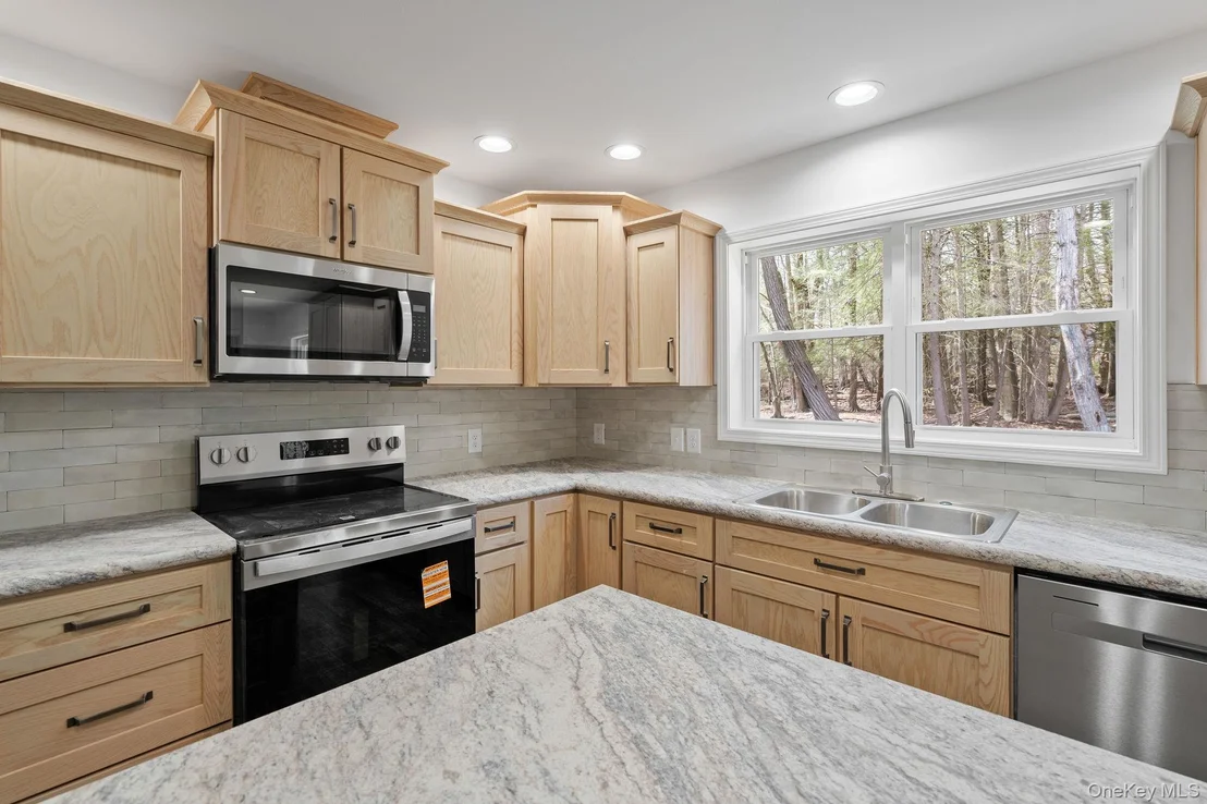 Photo of 45 Pinehurst Drive W