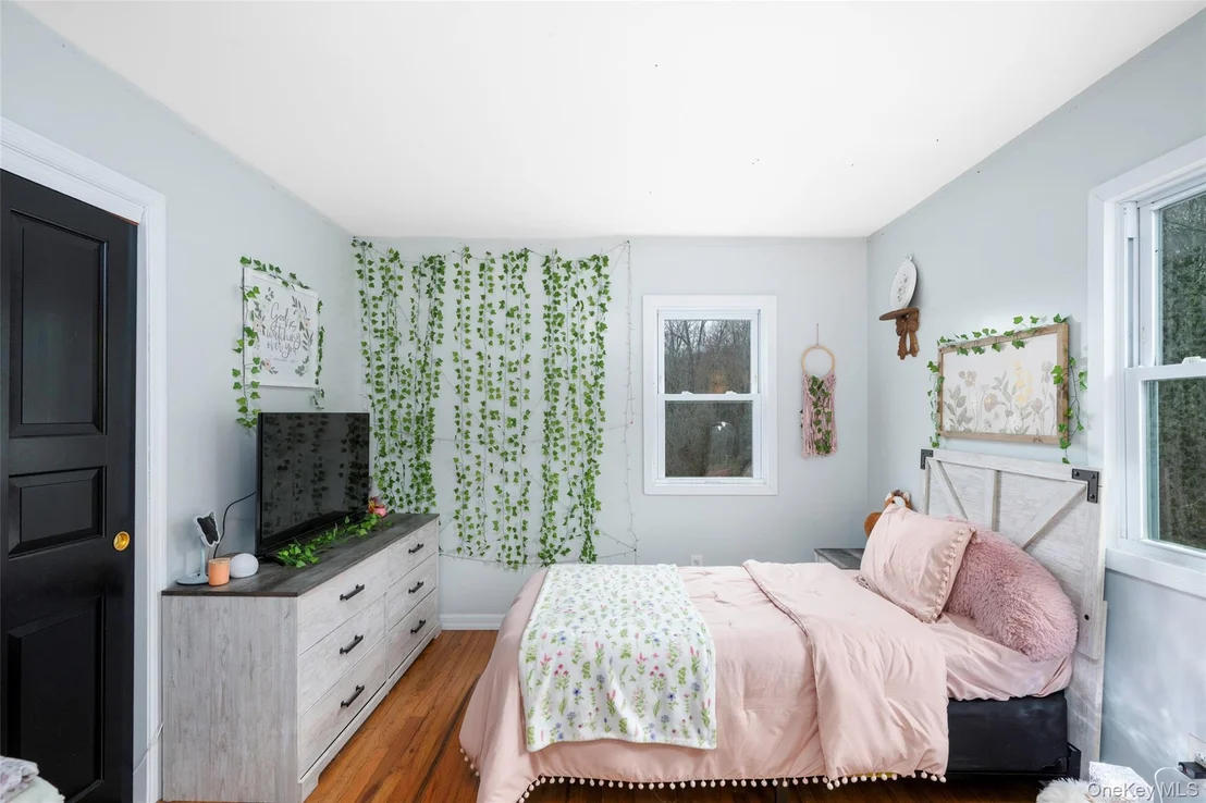 Photo of 2146 Route 55