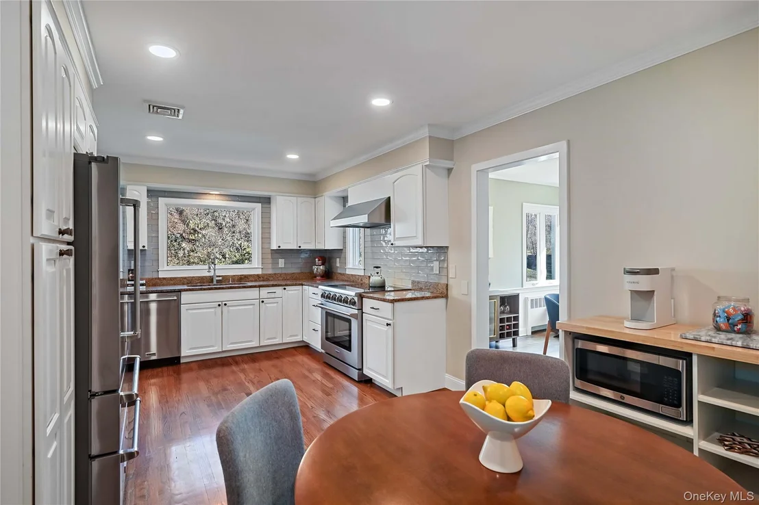 Photo of 843 Fenimore Road