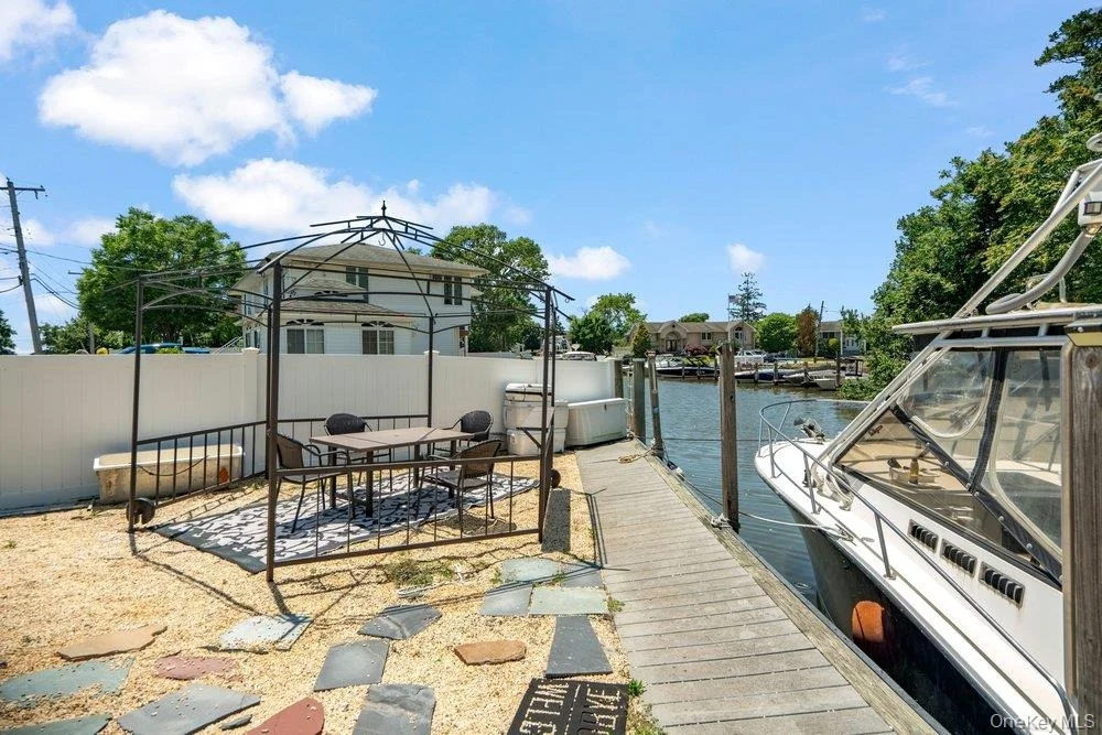 Photo of 76 Alton Road
