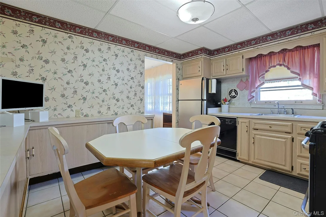 Photo of 150 Windermere Drive