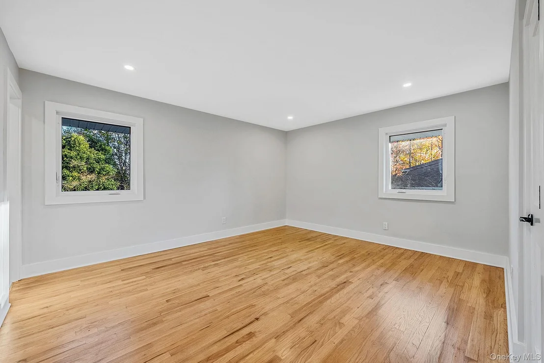 Photo of 64 Hedgerow Lane