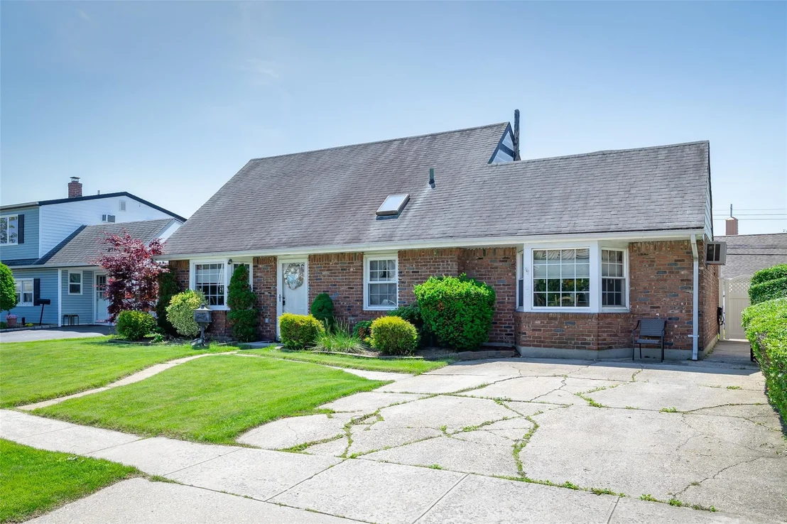 Photo of 98 Bluespruce Road