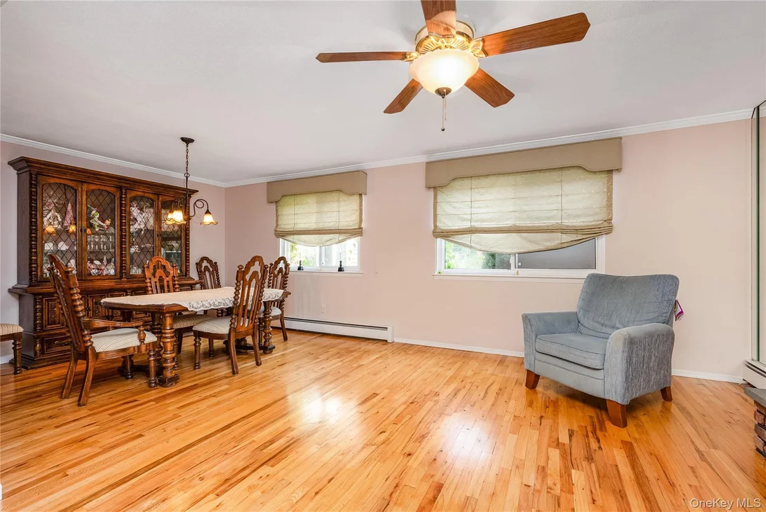 Photo of 1340 Spur Drive S