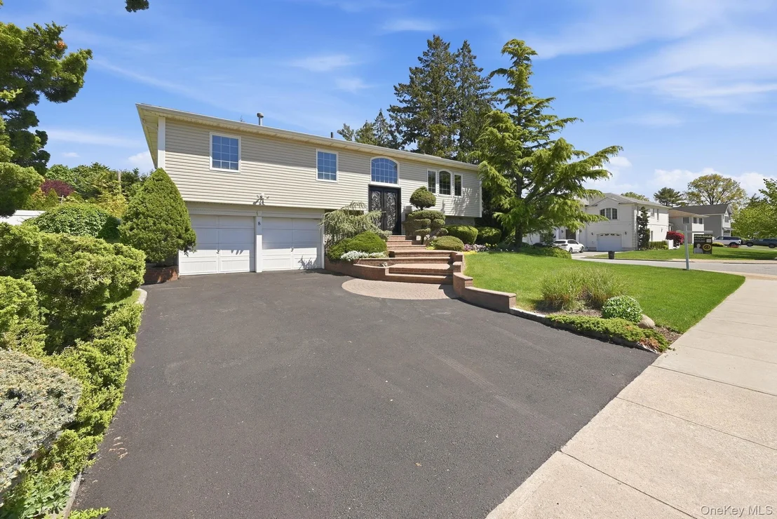 Photo of 8 Herkimer Avenue