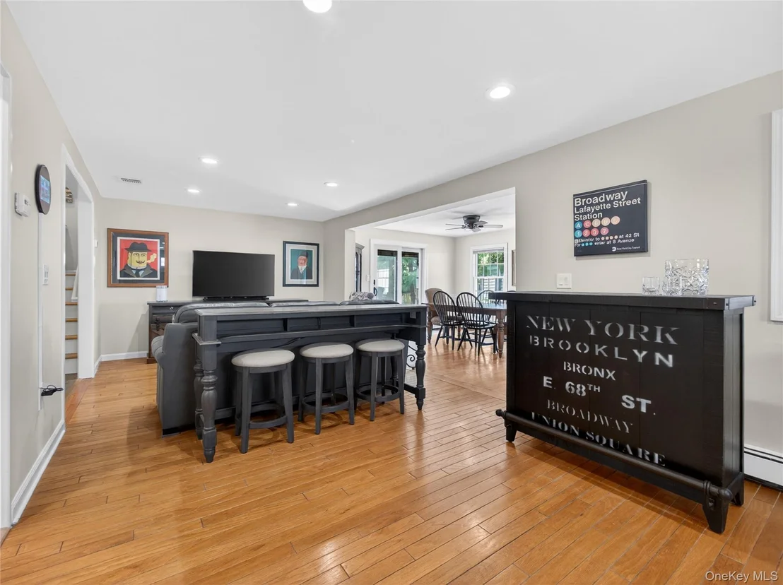 Photo of 42 Chestnut Oval