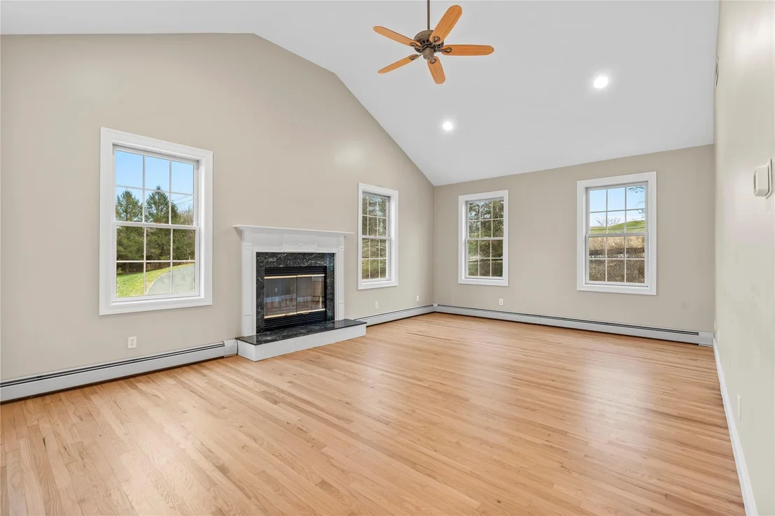 Photo of 160 Simpson Road
