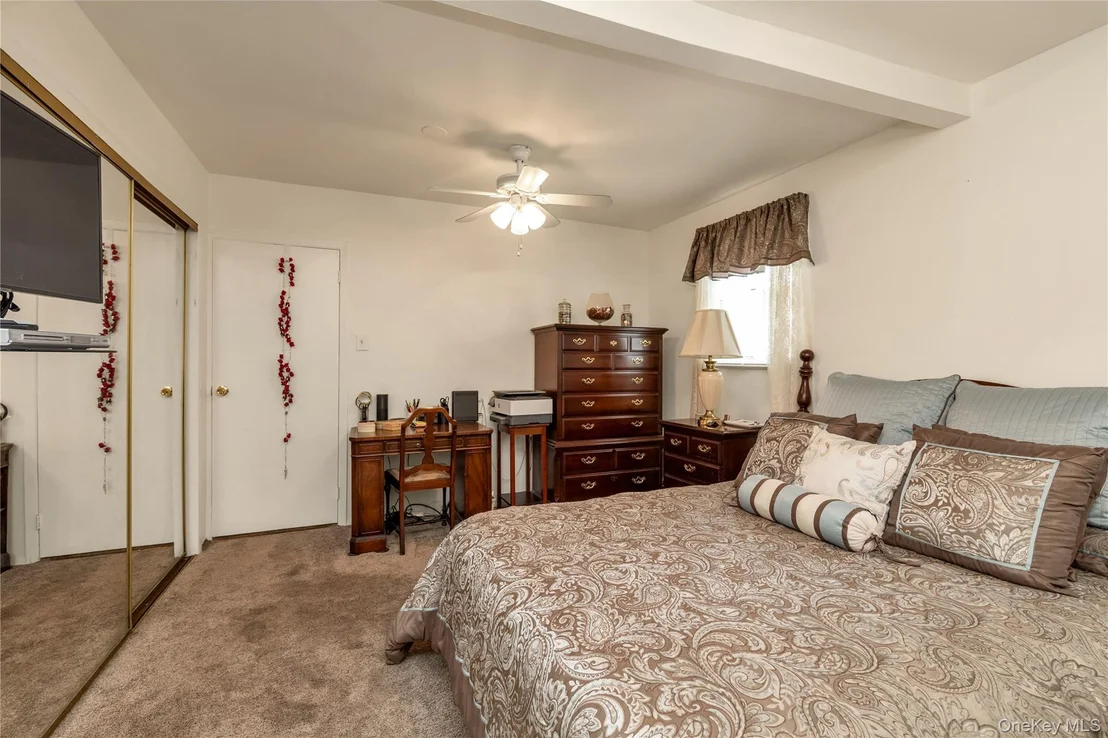 Photo of 369 Maple Avenue