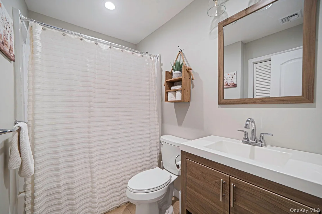 Photo of 121 Selden Boulevard