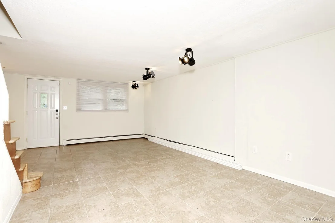 Photo of 160 Pascack Road