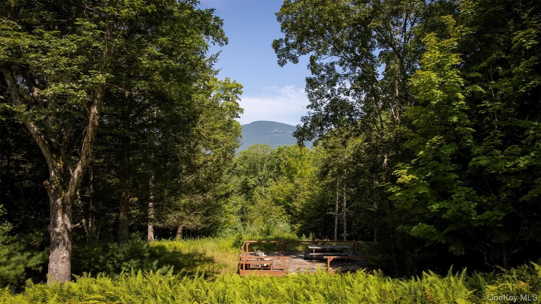 Photo of 327 Phillips Road