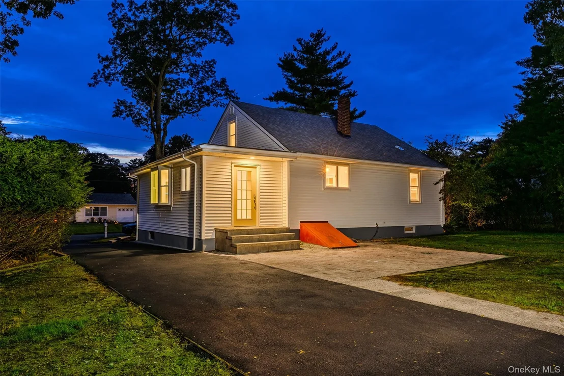 Photo of 23 Hillcrest Drive