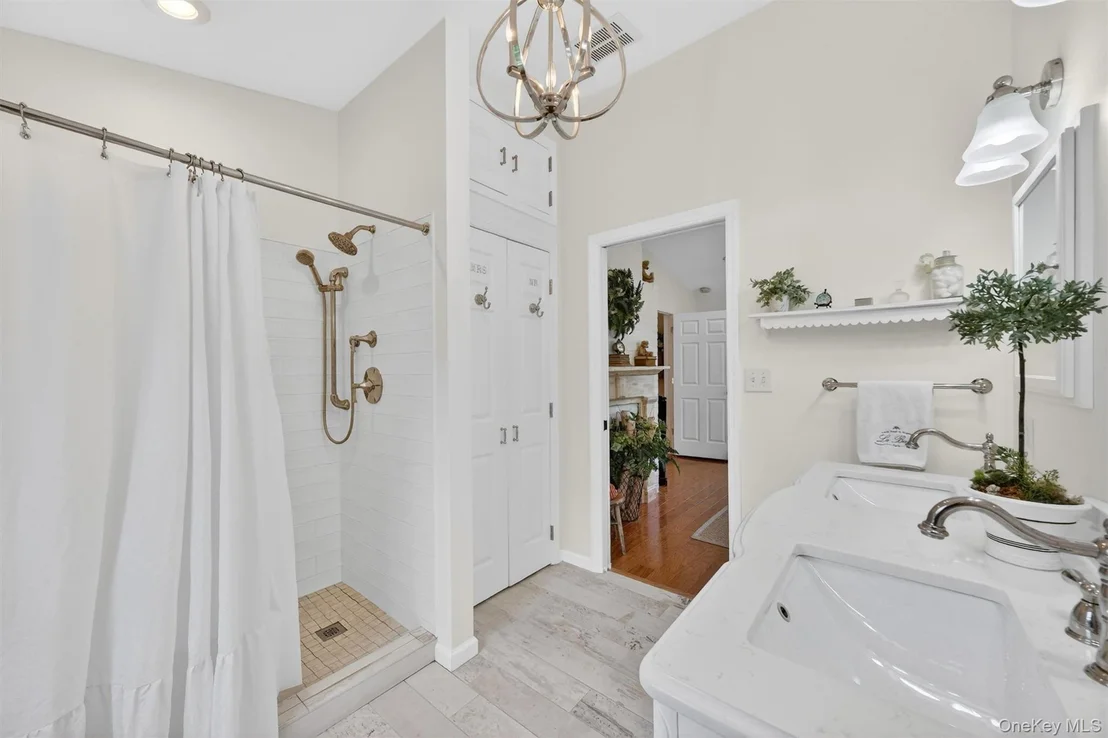 Photo of 116 Chestnut Drive