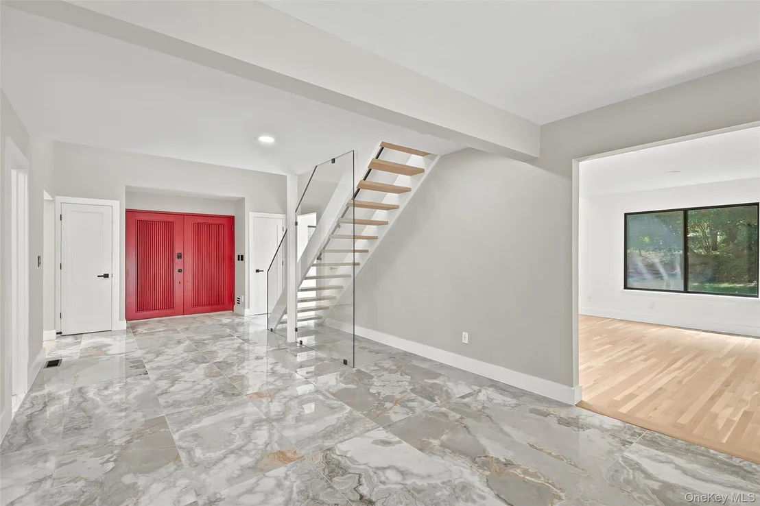 Photo of 6 Harrows Lane