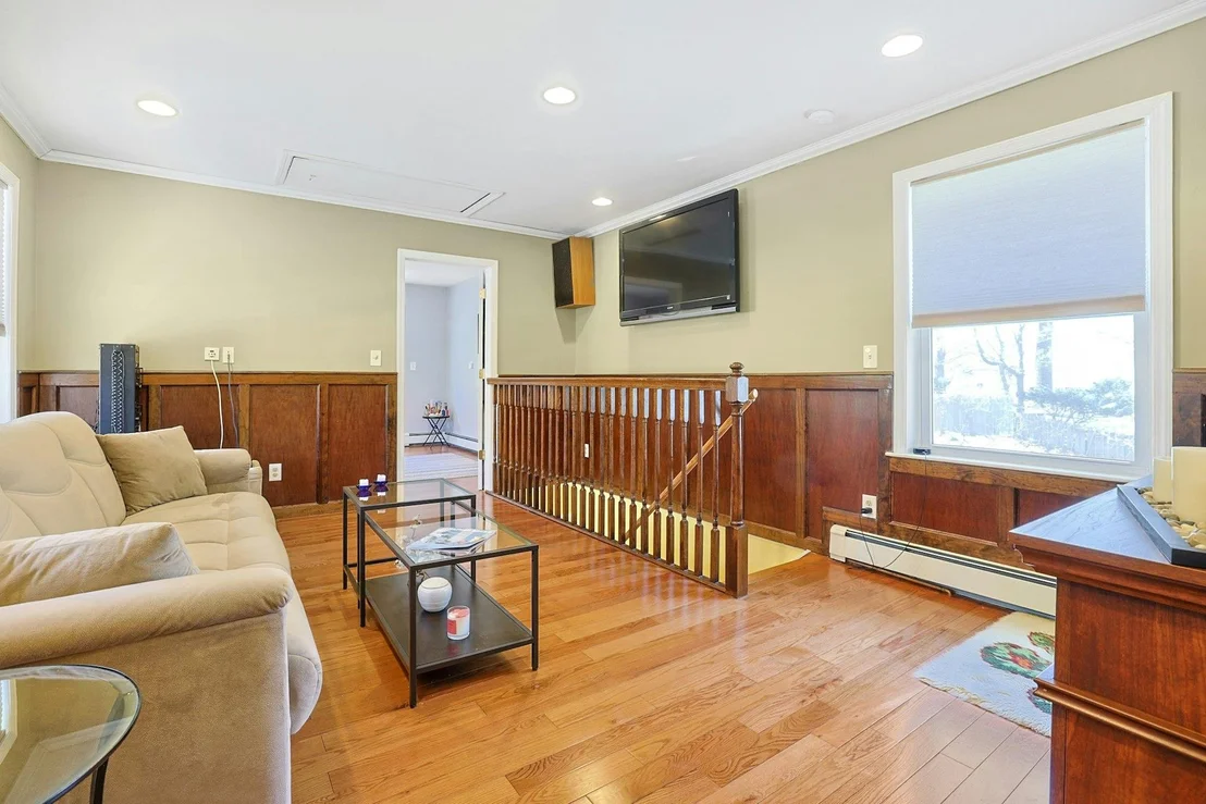 Photo of 2 Aura Drive