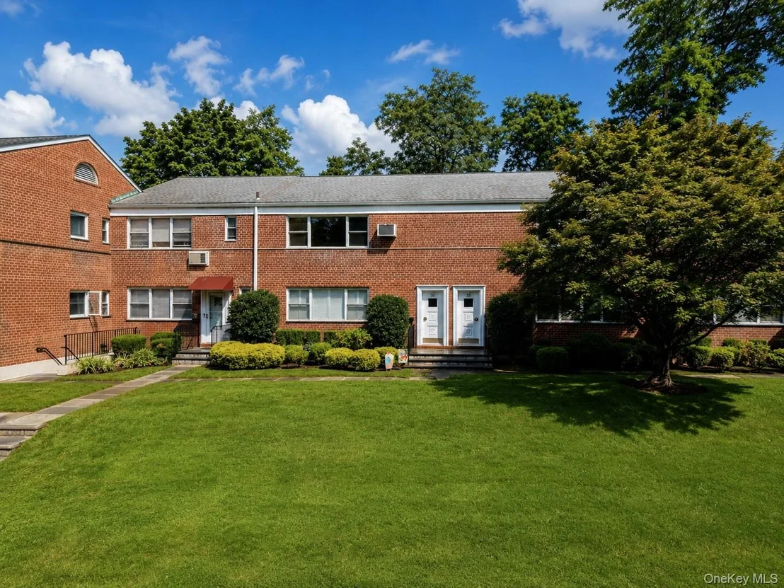 Photo of Unit A at 28 Oregon Avenue