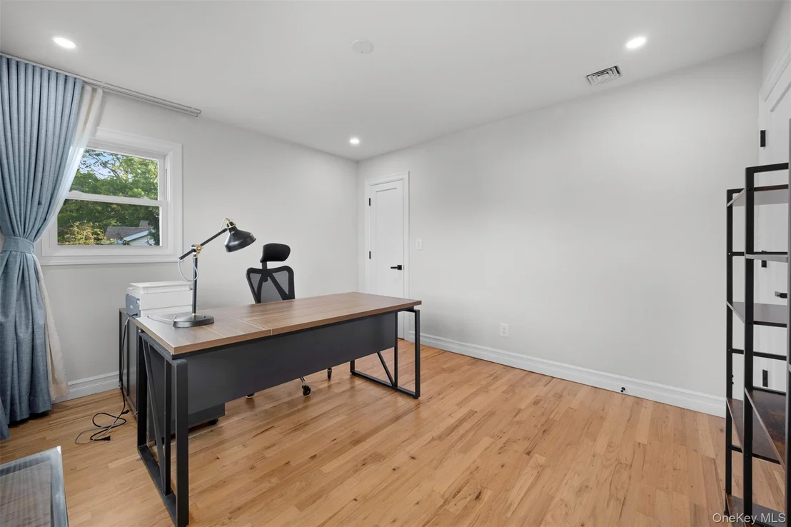 Photo of 20 Chestnut Drive