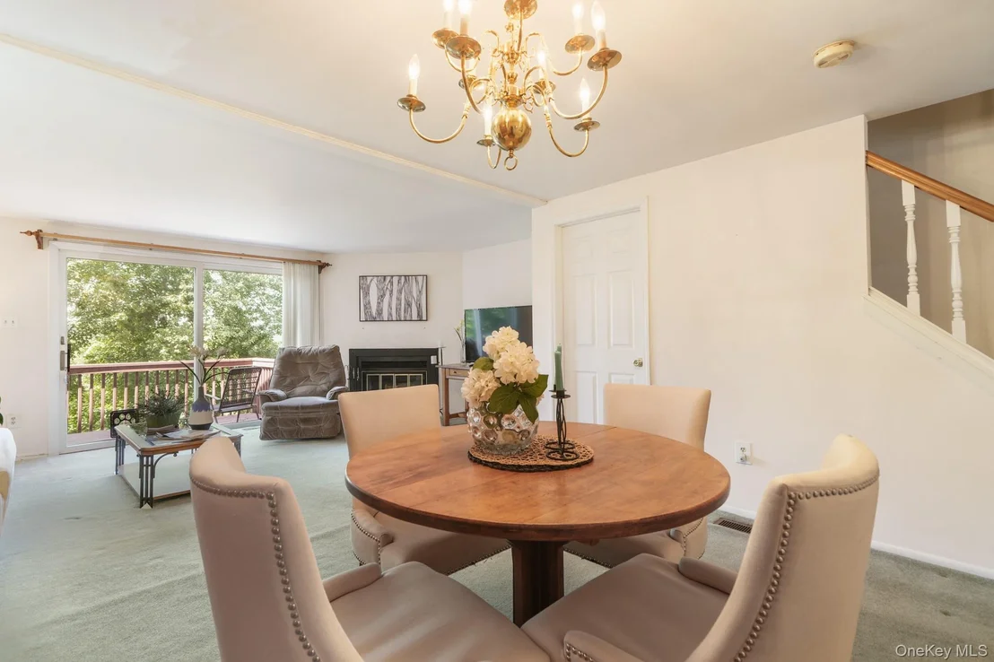 Photo of 105 Williamsburg Drive