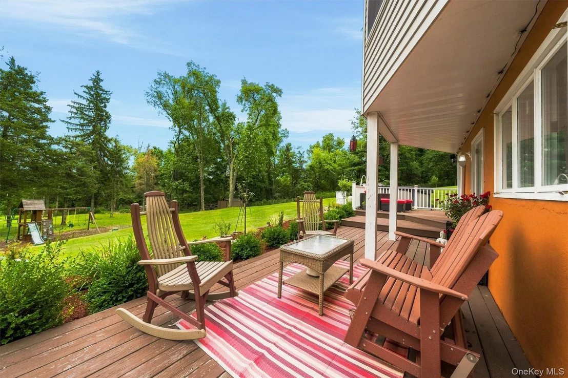 Photo of 412 Laroe Road