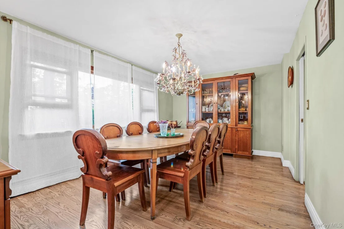 Photo of 740 Kearny Drive