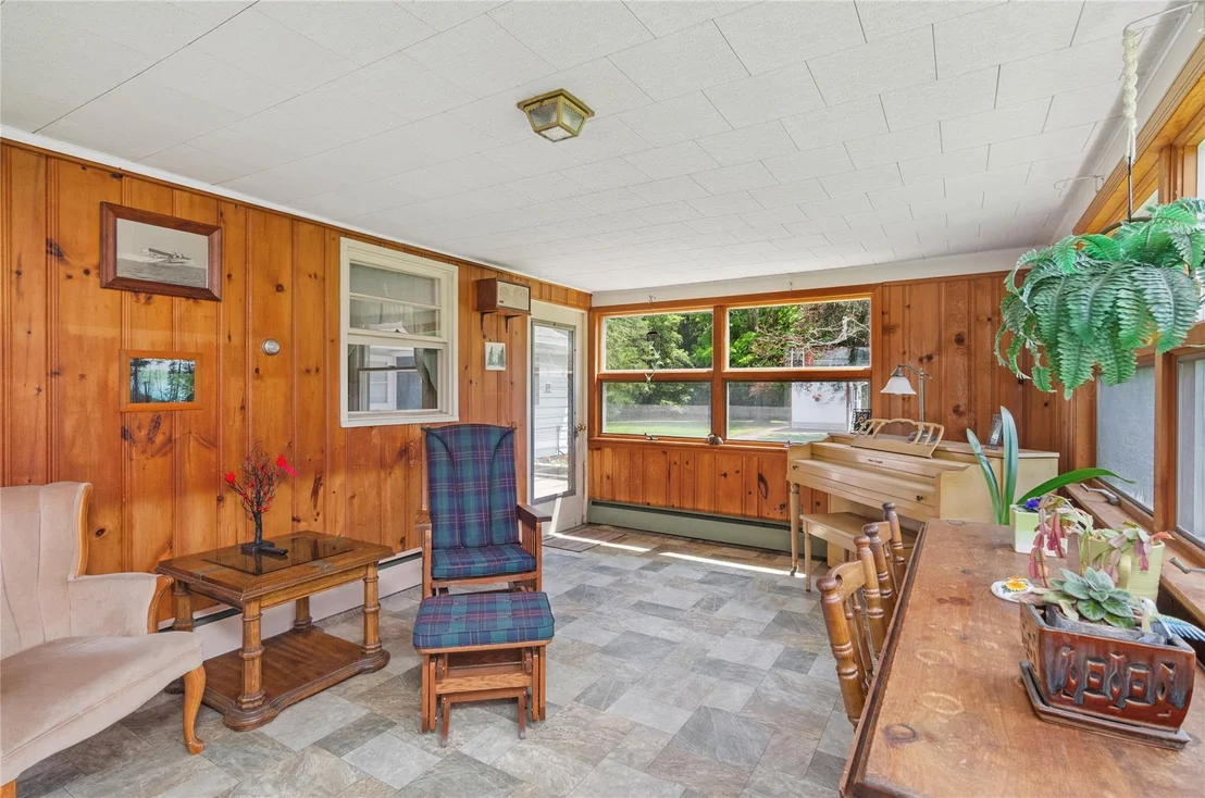 Photo of 16 Colonial Drive