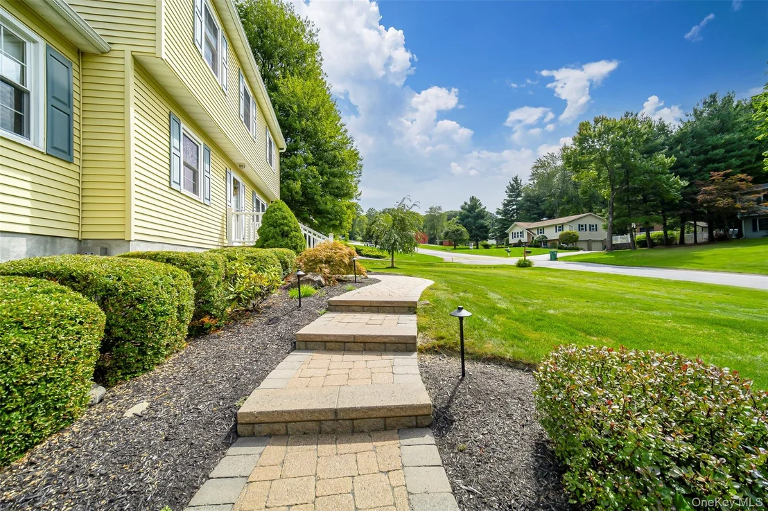 Photo of 1 Tanglewood Lane