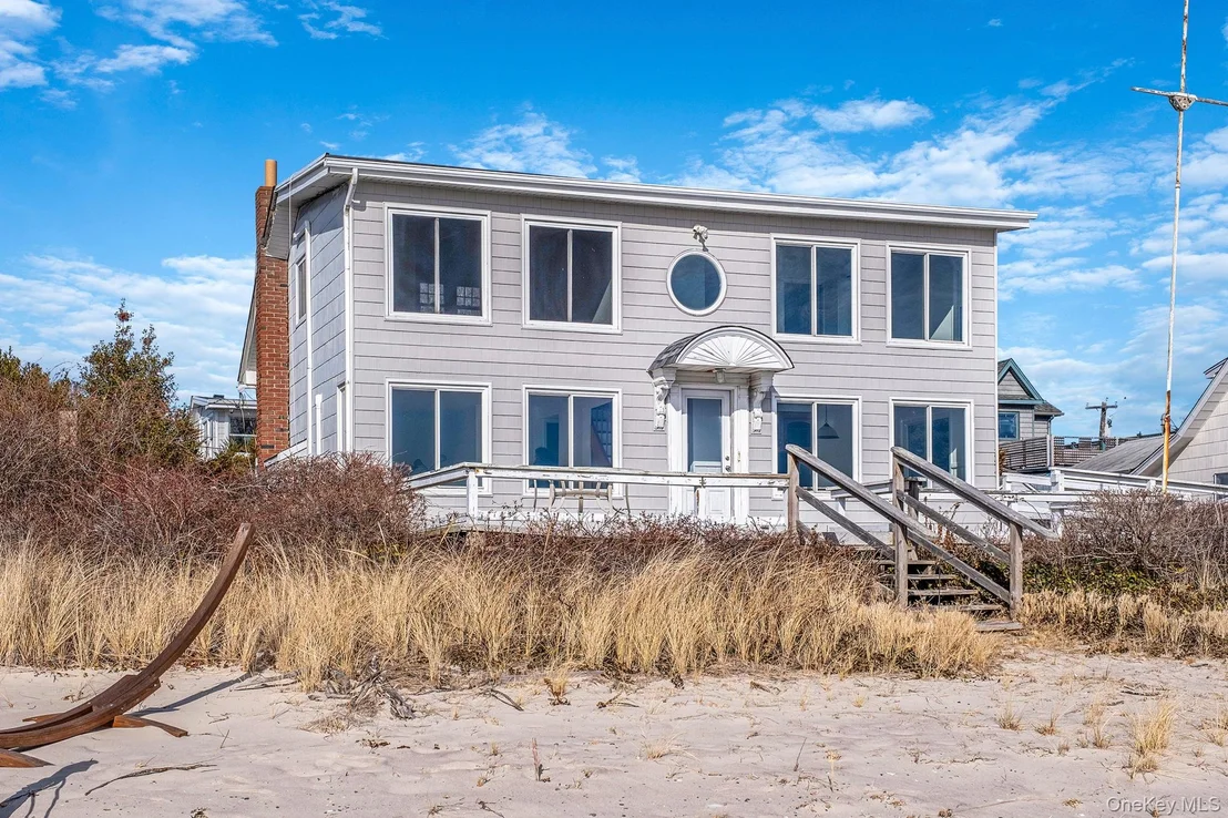 Photo of 116 Oak Beach Road