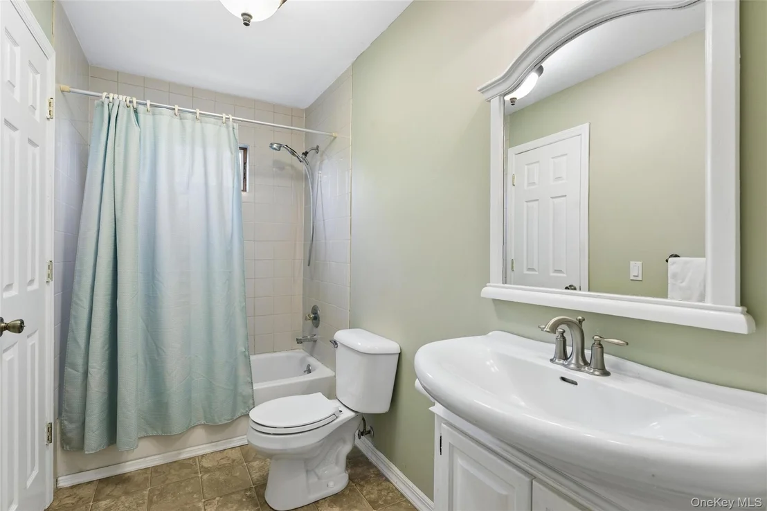 Photo of 155 2nd Avenue