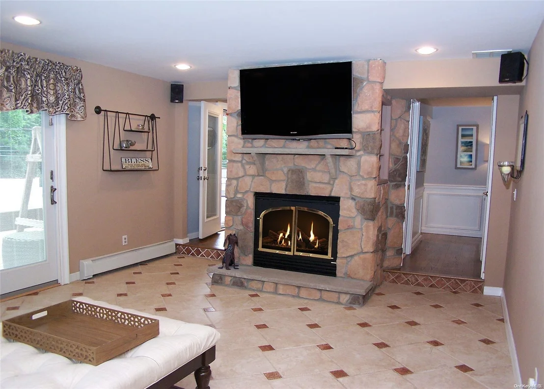 Photo of 6 Woodview Drive