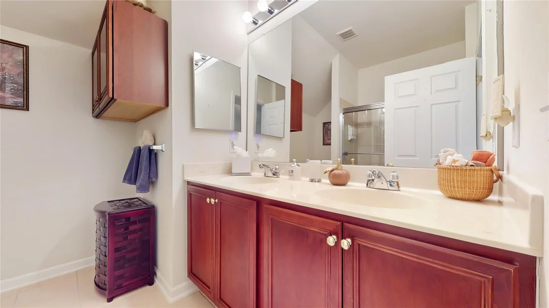 Photo of 326 Honness Road