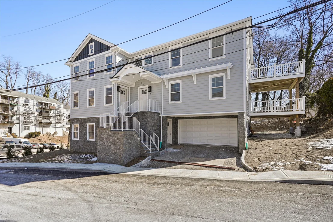 Photo of 52 McIntyre Street