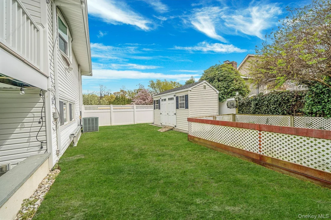 Photo of 6 Warbler Lane
