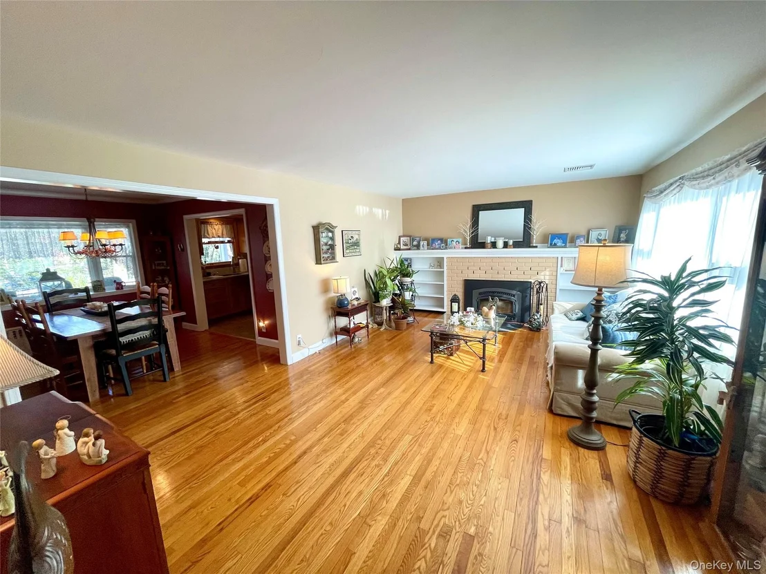 Photo of 4 Sylvan Way