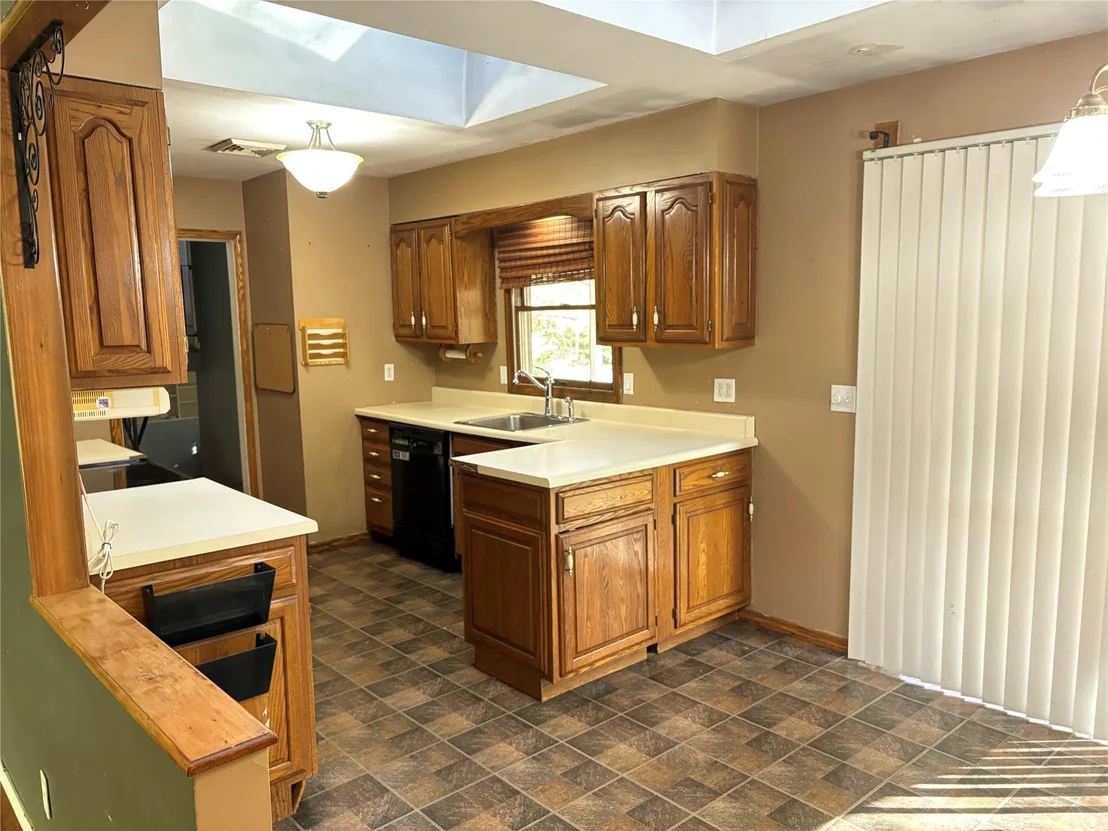 Photo of 10 Fox Hill Road