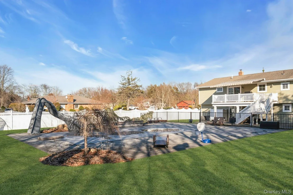 Photo of 108 Hayrick Lane