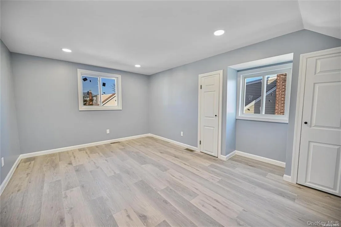 Photo of 253 Meyer Avenue