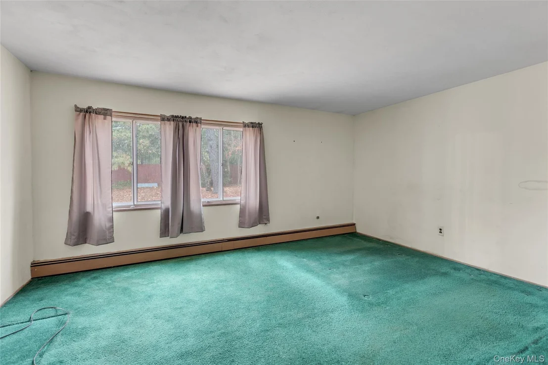 Photo of 96 Split Cedar Drive