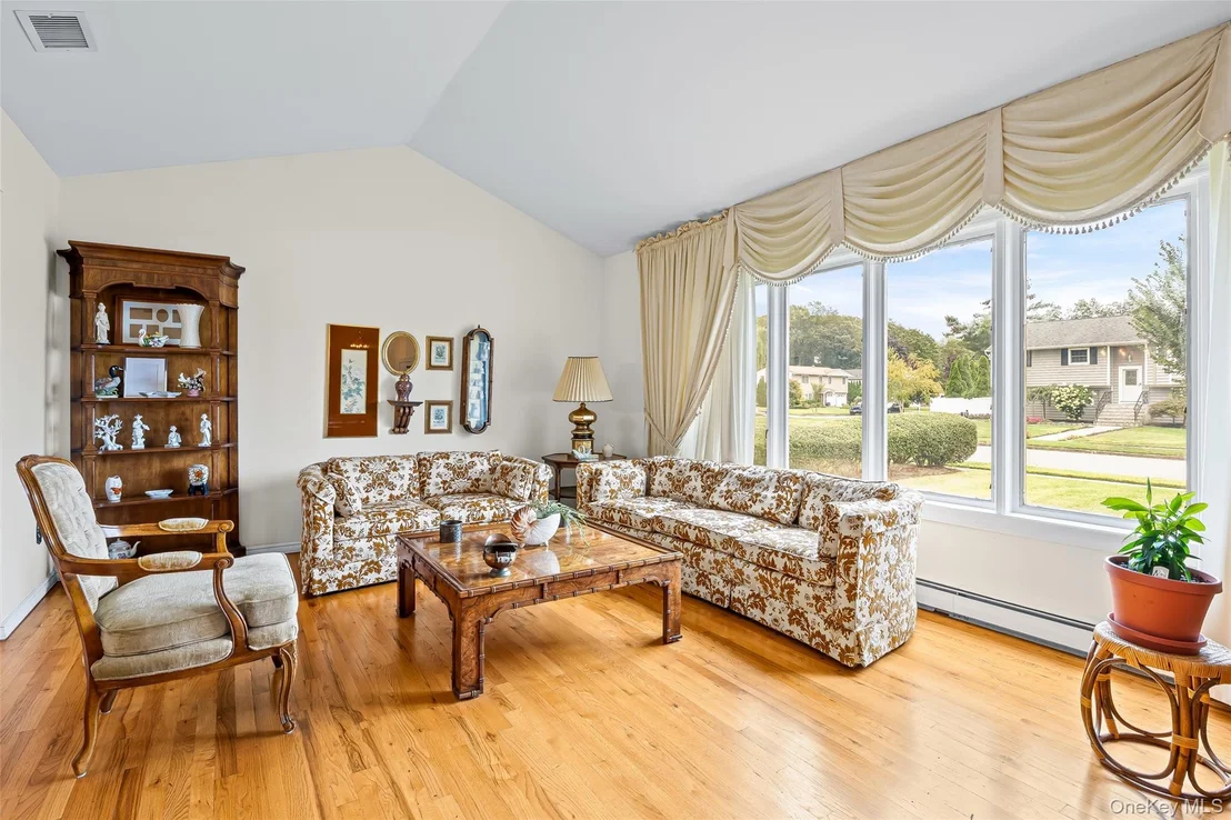 Photo of 3 Louis Place