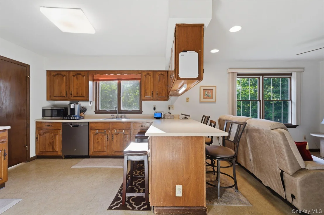 Photo of 36 Hoover Drive