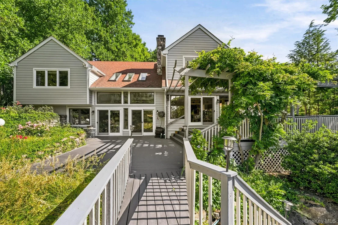 Photo of 36 Chardavoyne Road