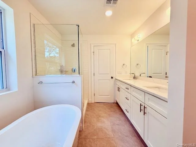 Photo of 120 River Road