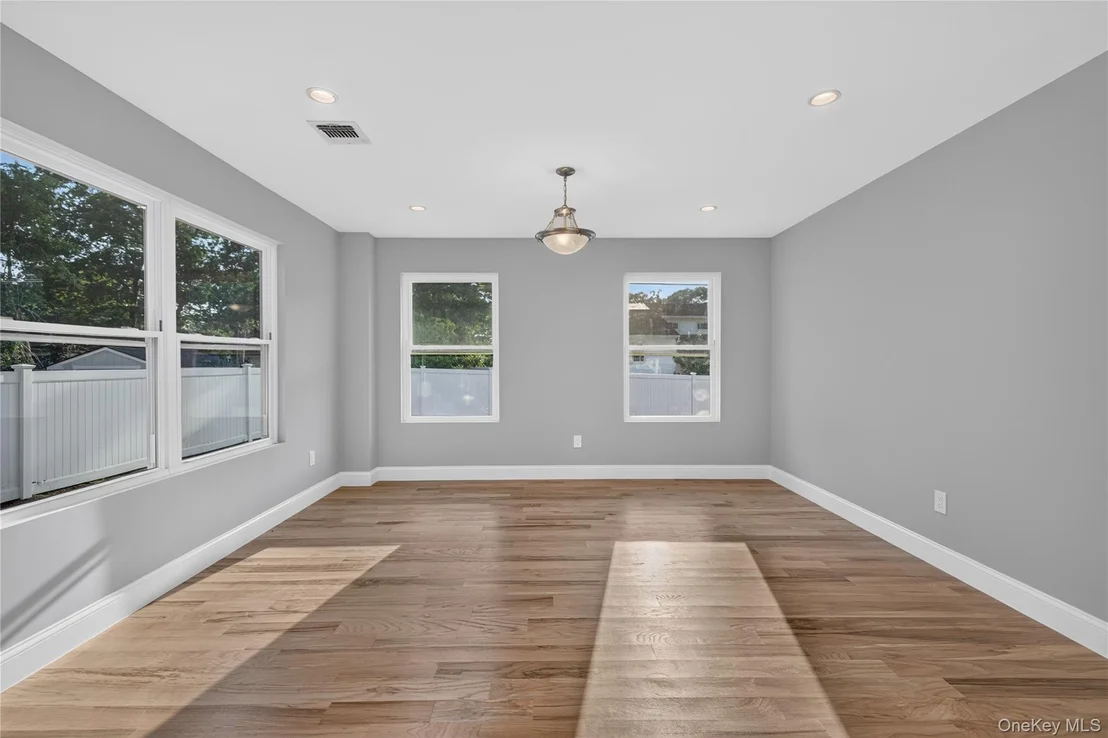 Photo of 9 Oswego Place
