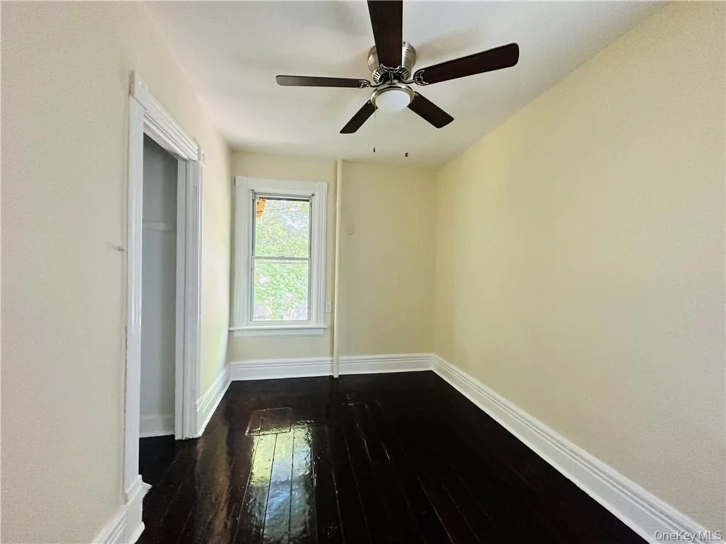 Photo of 32 Hooker Avenue