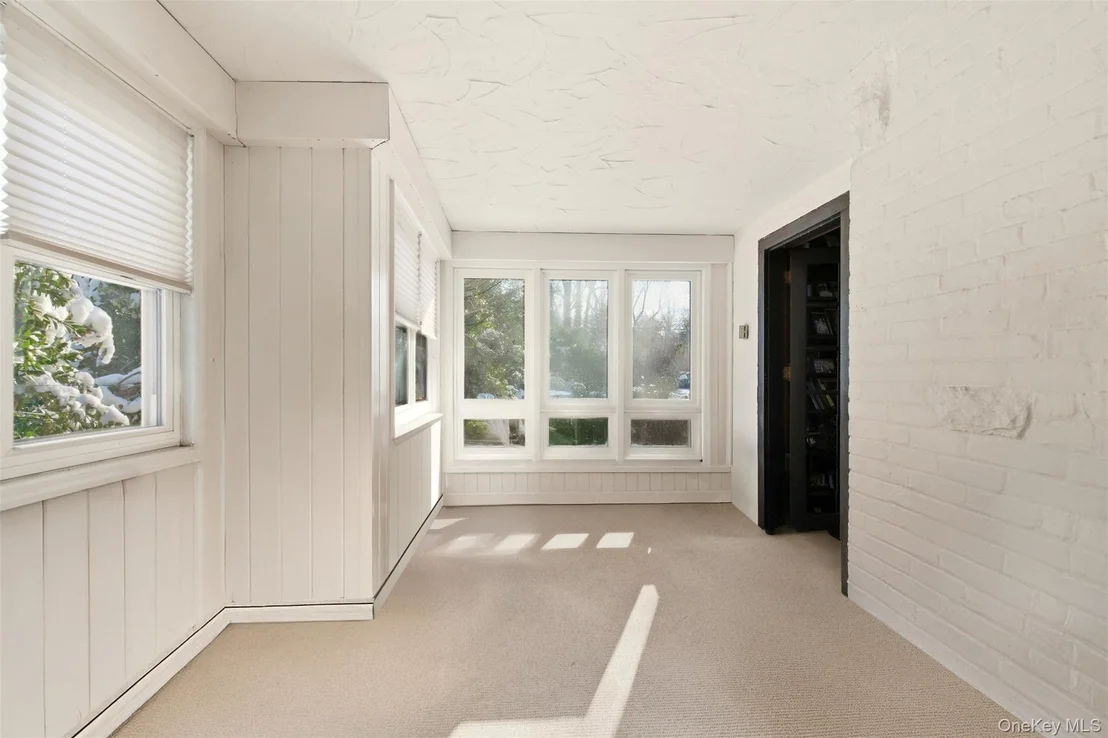 Photo of 54 Summit Drive