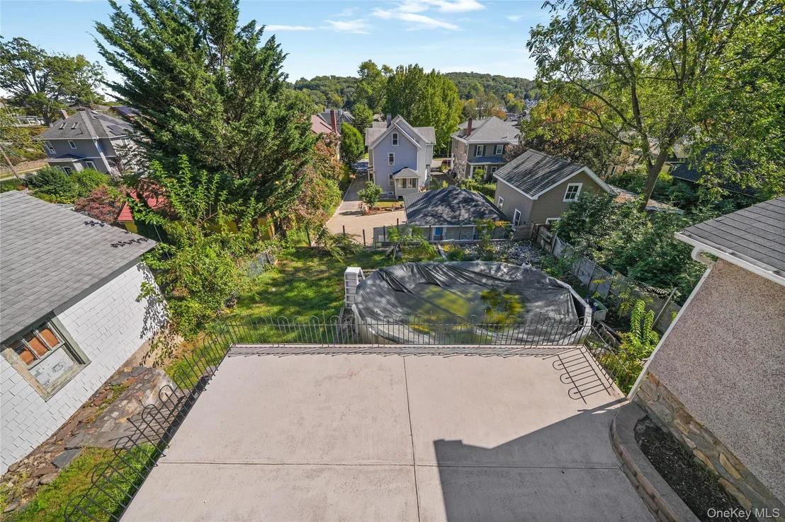 Photo of 511 Decatur Avenue